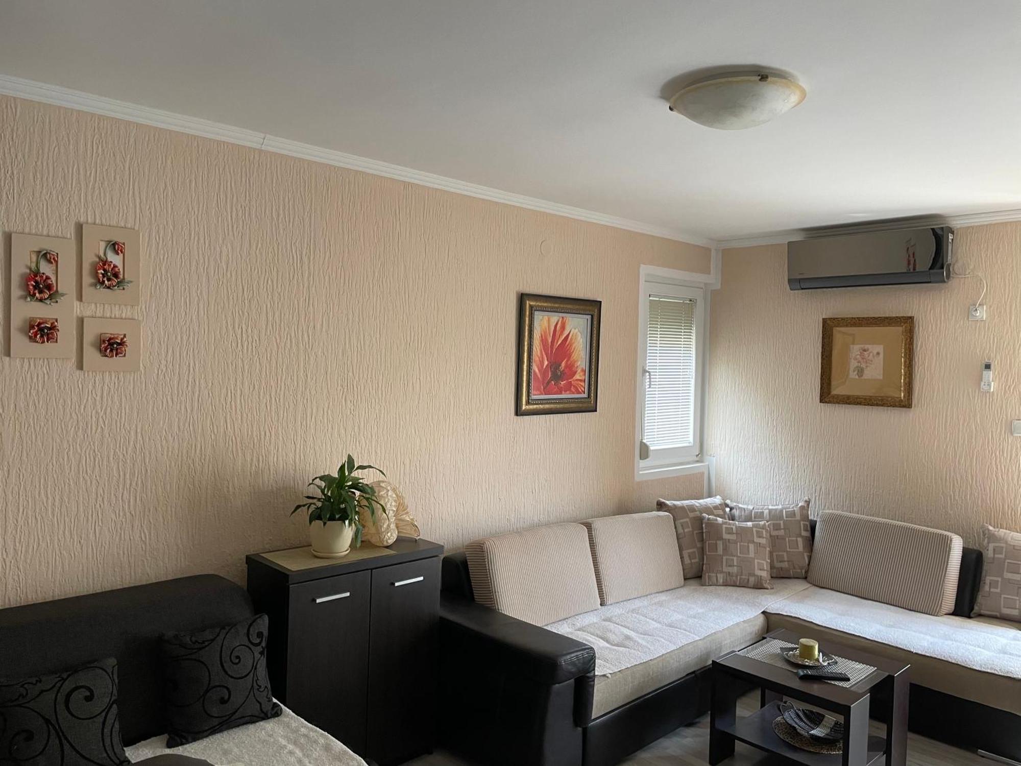 Studio Apartment For Rent In Budva Extérieur photo
